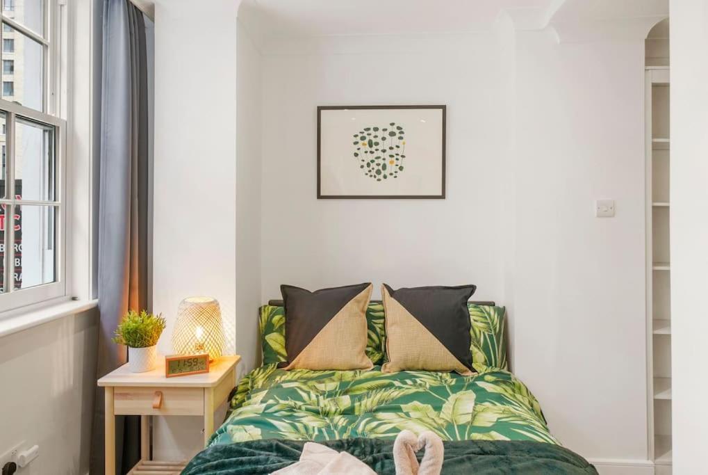 Modern 2 Bedroom Apartment In The Heart Of Лондон Экстерьер фото